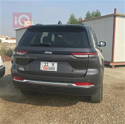 جیپ گراند شیرۆکی